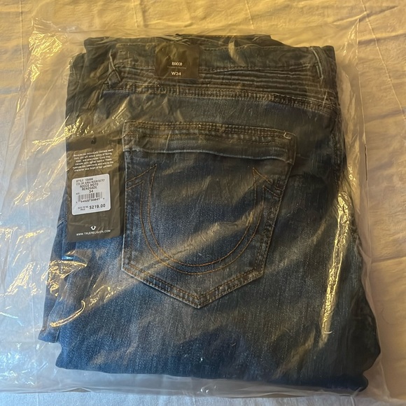 Brand new never warned jeans
